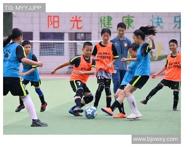 铂虎足球引领新潮流打造青少年足球梦想与未来的桥梁